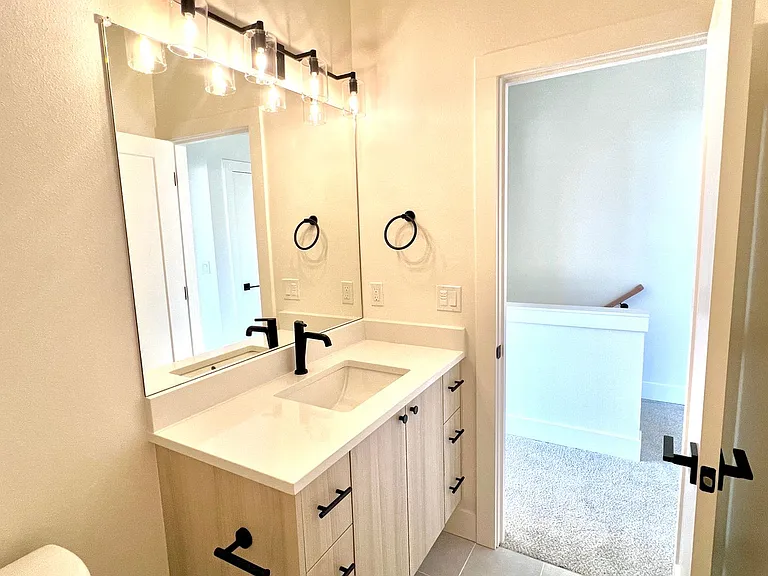 206 N Blandena St — Photo 14