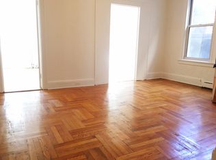 2568 43rd St #1R, Astoria, NY 11103