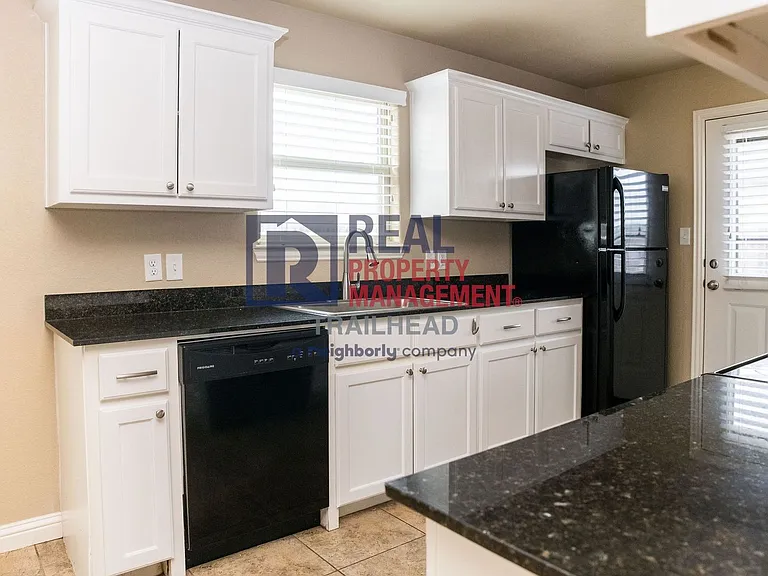 905 Dart Court — Photo 7