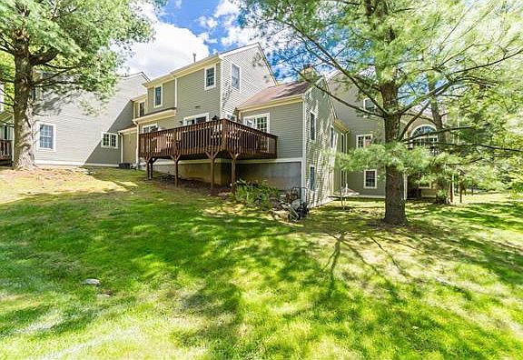 2nd image of 4205 Victoria Dr