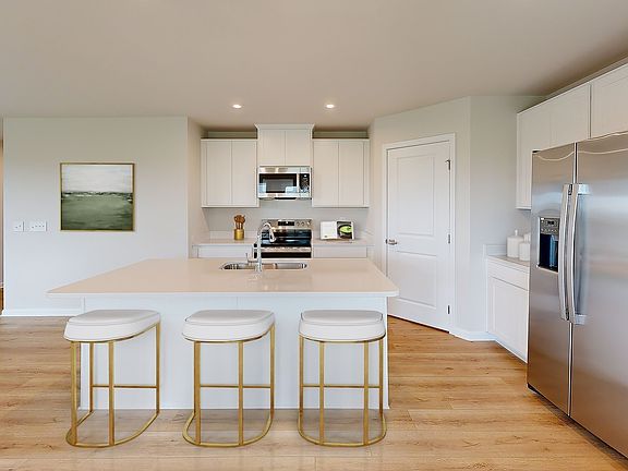 3rd image of 2275 Red Fox Rdg