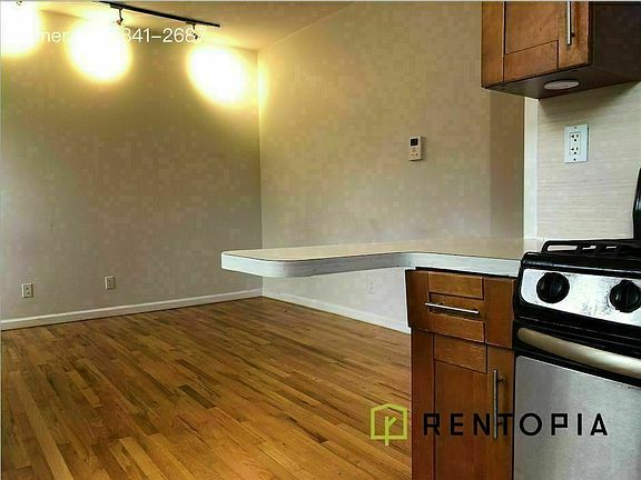 2nd image of 419 Jefferson Ave #2C