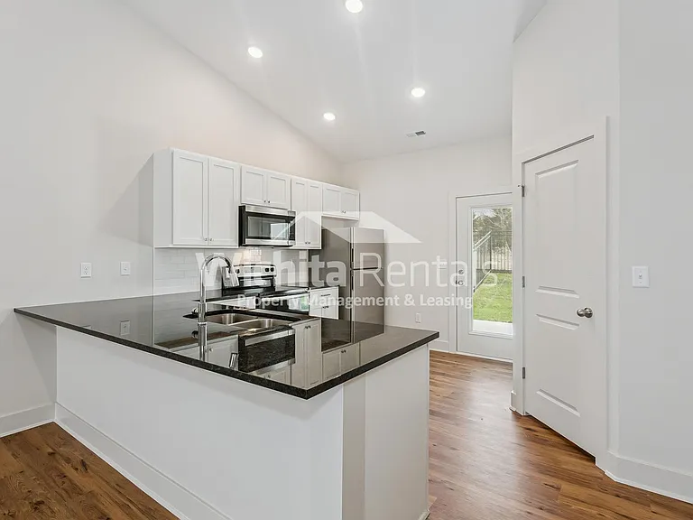 12866 - 12868 W. Wheatland St. — Photo 4