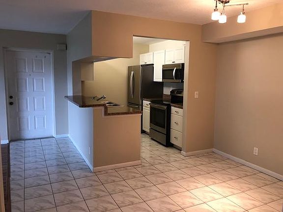 5th image of 2516 SE Anchorage Cv APT G-1