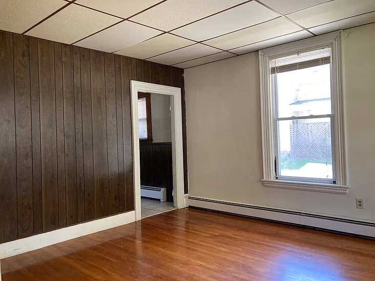 75 Dean Ave — Photo 5