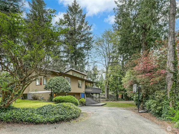 2211 W Lake Sammamish Parkway NE, Redmond, WA 98052