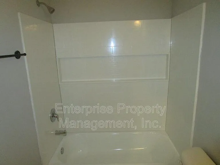 3490 Ardmore St — Photo 15