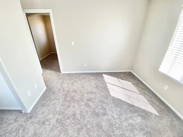 10435 Anacostia St — Photo 11