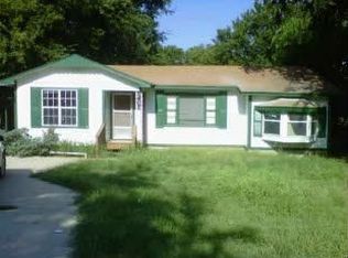 306 S 5th Ave, Marietta, OK 73448