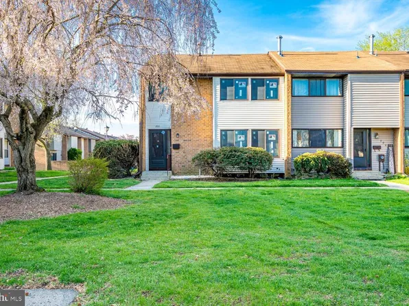 203 Canterbury Ct, East Windsor, NJ 08520