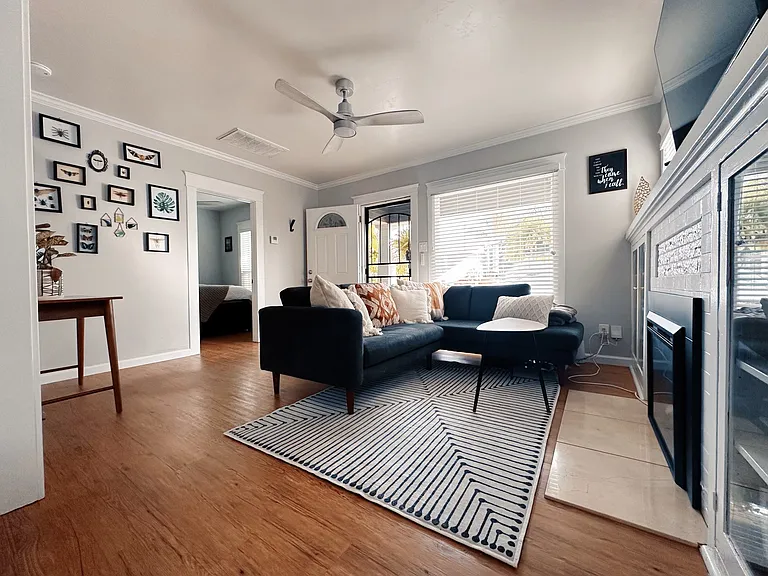 4152 Kansas St — Photo 6