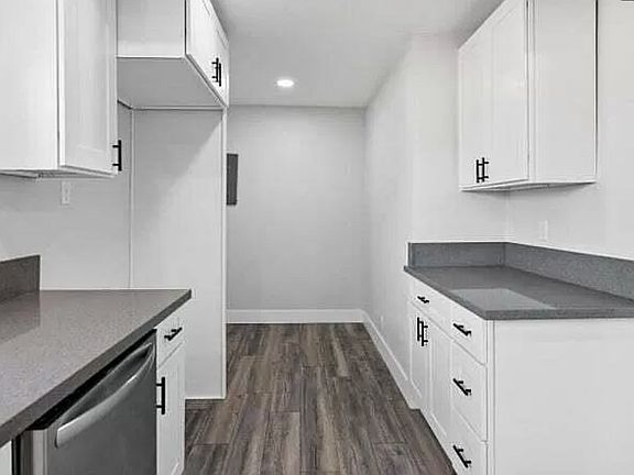 3rd image of 1266 Cambria Ave #1