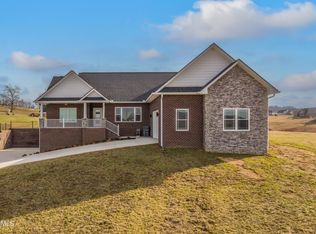 3970 Harbor View Dr, Morristown, TN 37814