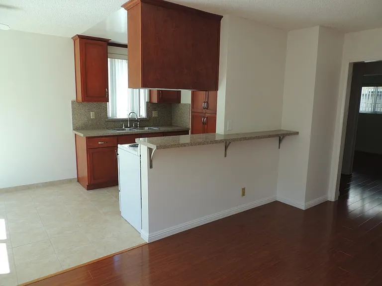 321 Gladys Ave #2 — Photo 24