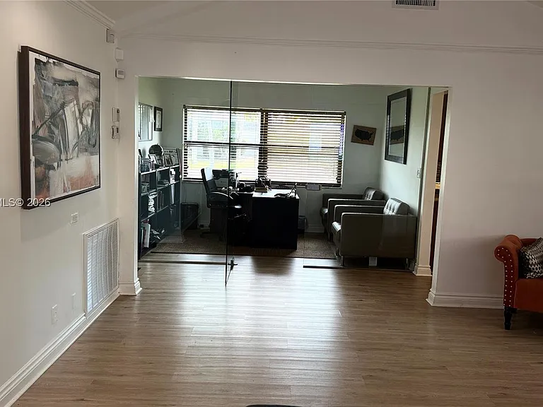 4905 Bayberry Ln — Photo 12
