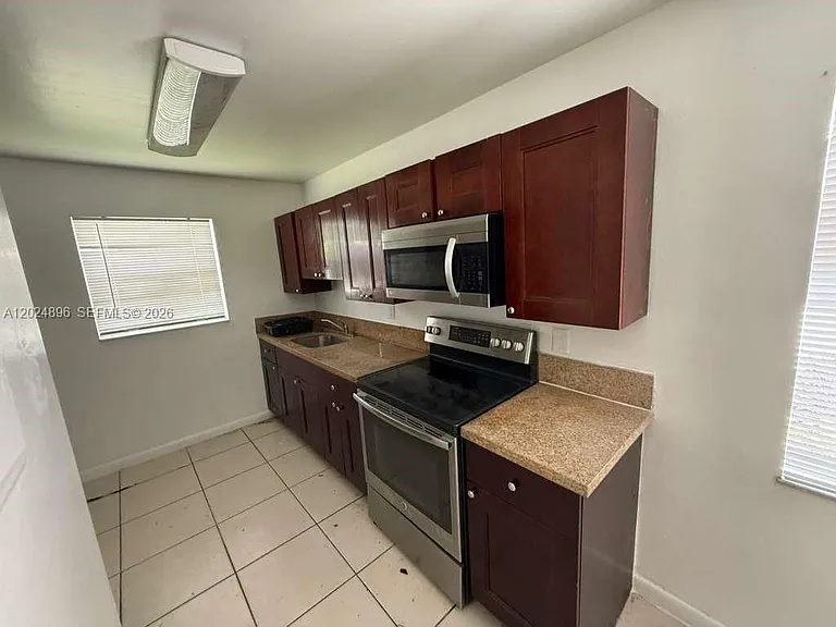 6921 Pembroke Rd #6927 — Photo 6