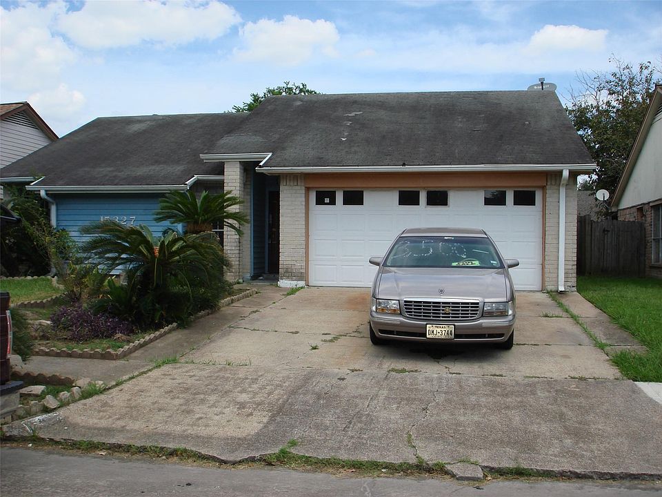 1st image of 15327 Battersea Gardens Dr