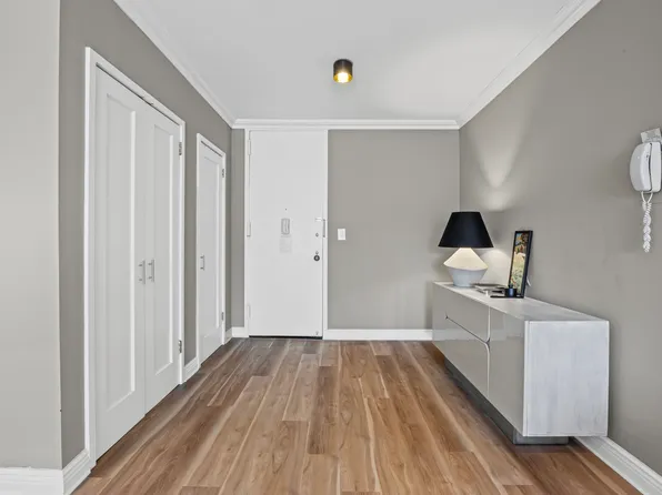 20 West 64th Street image 6 of 17