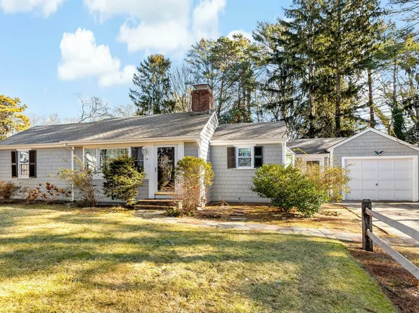 34 Hollingsworth Road, Osterville, MA 02655