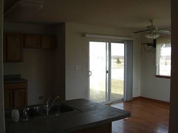3rd image of 897 Blackhawk Dr