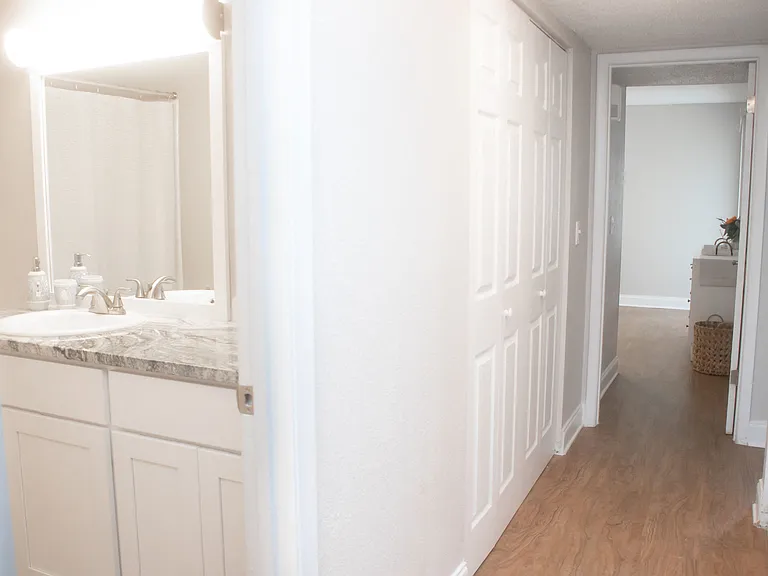 The Element at River Pointe — Photo 18