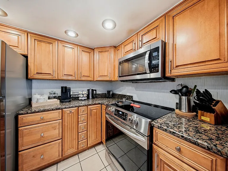 601 S Matanzas Ave #B — Photo 5