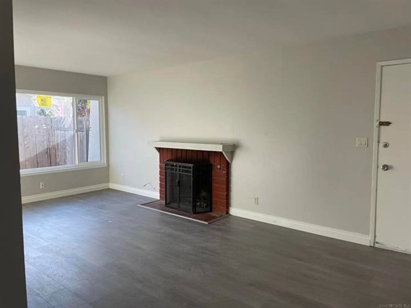 Single story Home 3 Bedroom 2 bathroom in the sought after neighborhood of Mira Mesa! — Photo 4