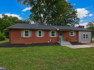 351 Maxson Rd, Lancaster, PA 17601