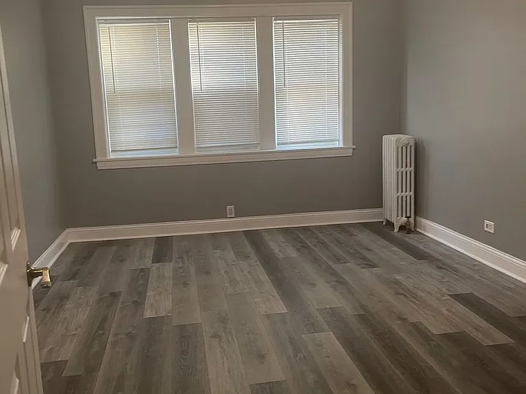 2900-04 N Laramie Avenue W George St #5200-06 — Photo 63