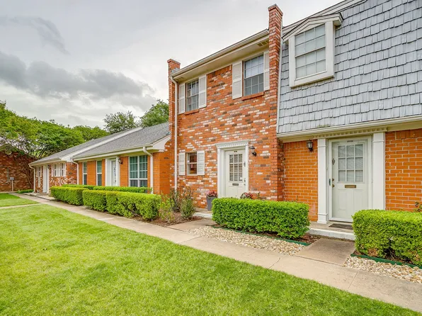 1211 Roaring Springs Rd, Fort Worth, TX 76114
