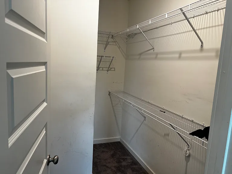 711 Windmill Cir — Photo 10