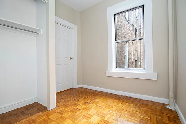 Rented by REAL New York | media 16