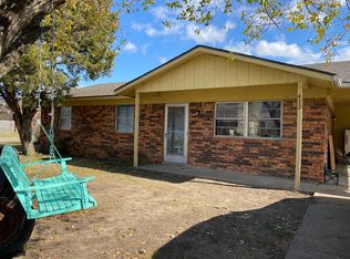 412 N Sycamore St, Nowata, OK 74048