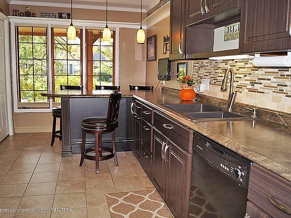 4th image of 1224 Chartwell Carriage Way N #44