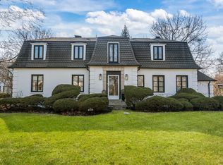 520 Sheridan Rd, Highland Park, IL 60035