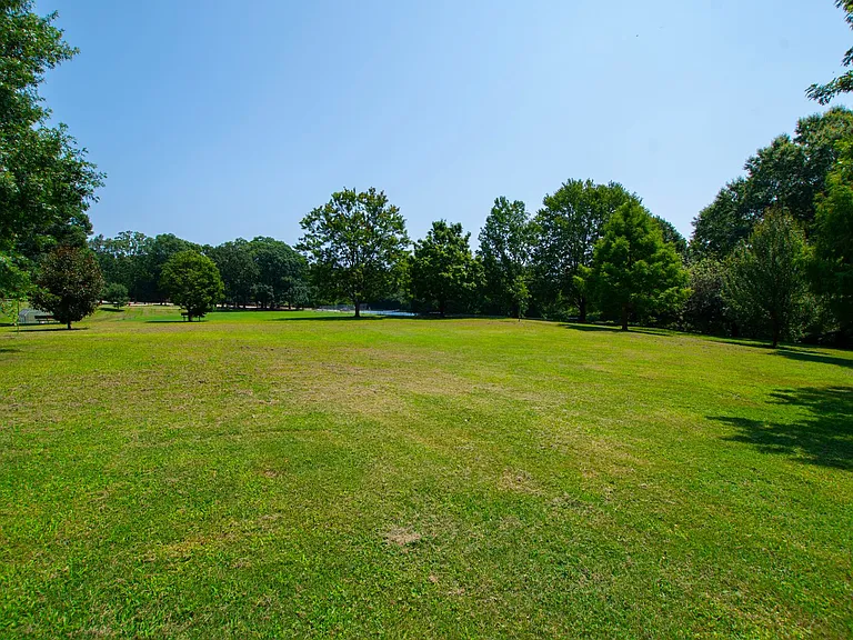 1010 Nicholwood Dr #103 — Photo 34