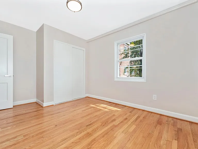 Parkview — Photo 24