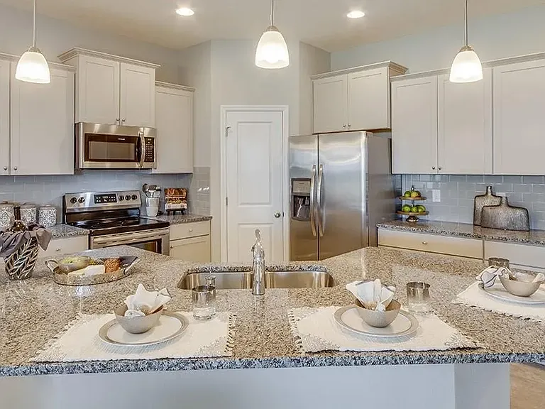 5221 NW 43rd Lane Rd — Photo 4