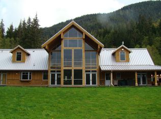 35061 S Shore Dr, Mount Vernon, WA 98274