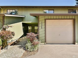 25068 Lake Fenwick Rd, Kent, WA 98032