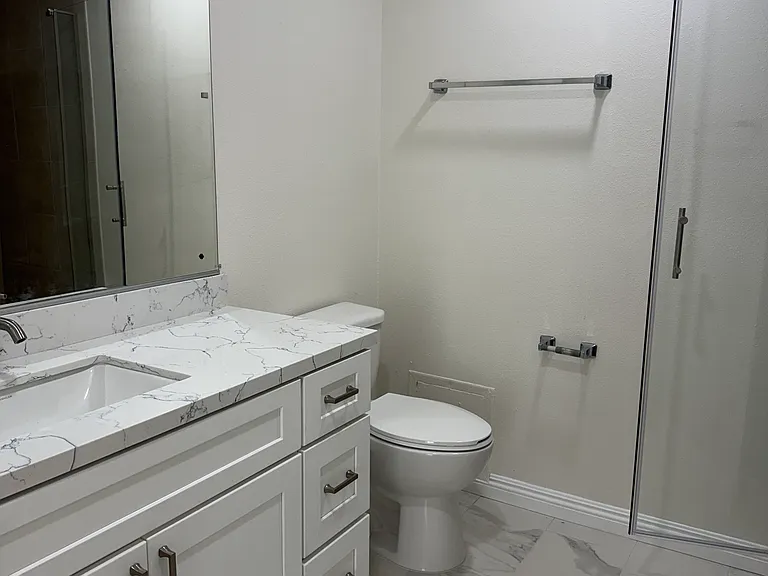 1920 E Kirkwood Ave #1920 — Photo 13