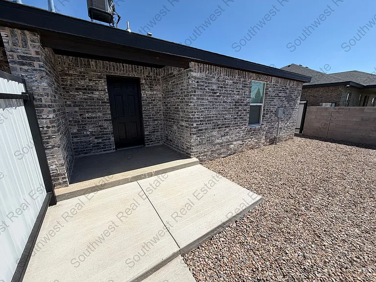 2601 Aldrich — Photo 11