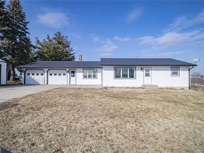 19576 Lake View Rd, Anamosa, IA, 52205