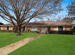 5513 Charlott St, Fort Worth, TX 76112