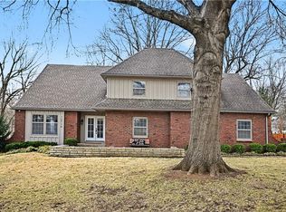 12716 Oakmont Dr, Kansas City, MO 64145