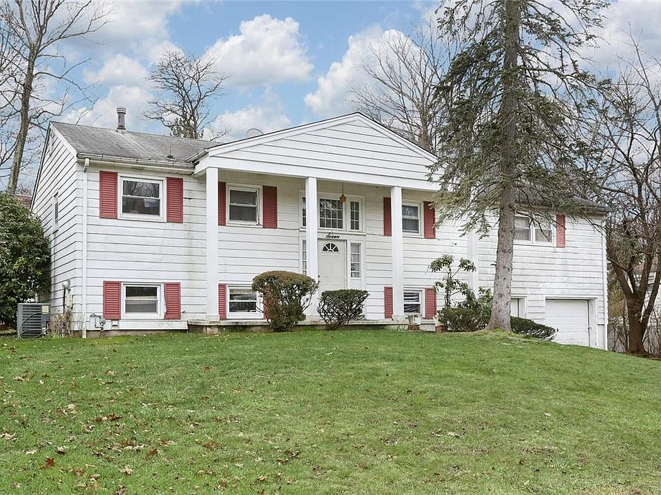 1st image of 7 Yorkshire Drive