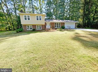 2502 Woodcutter Ct, Reston, VA 20191
