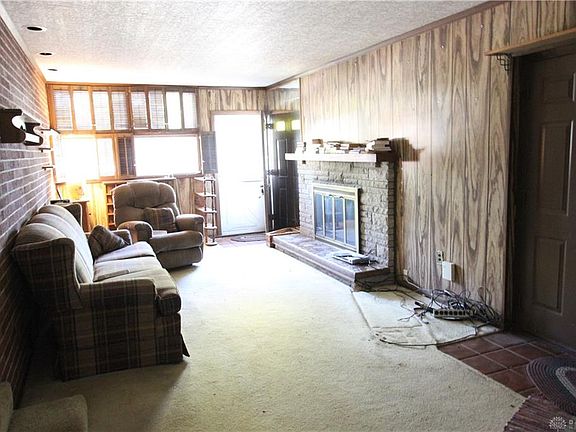 3rd image of 307 Gabriel St