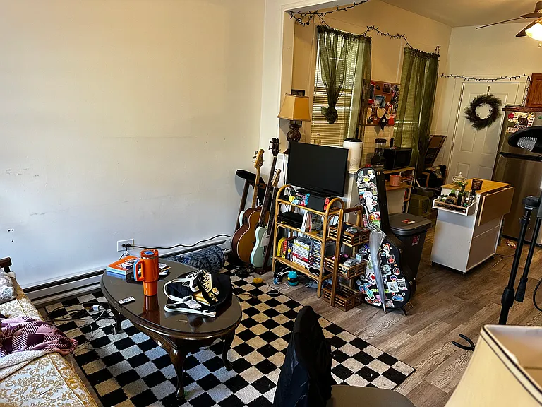 2222 W 19th St #1R — Photo 3