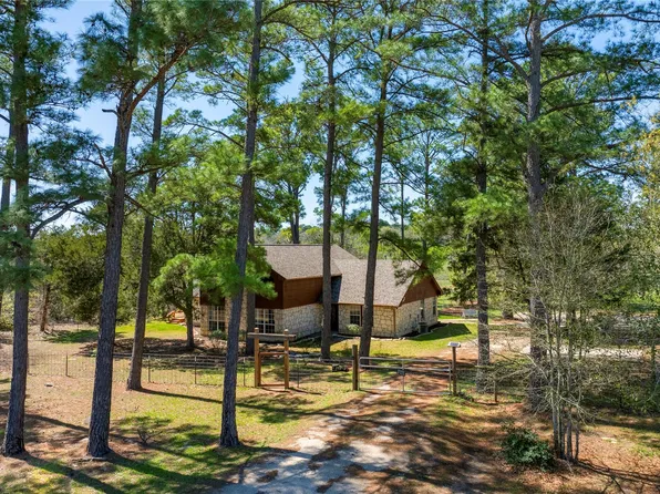 179 Rainbow Dr, Bastrop, TX 78602
